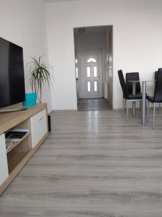 Ferienwohnung Kilato Apartman Tapolca Exterior foto